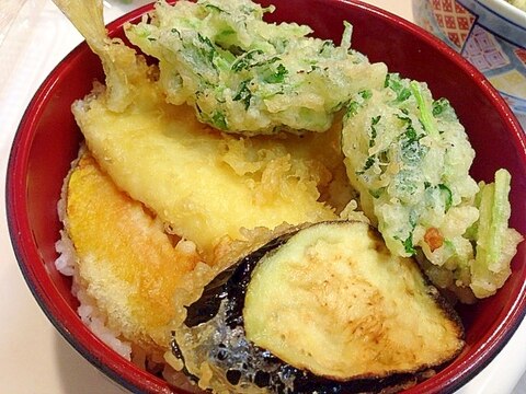 お店の味に負けません☆ジャコと三つ葉のかき揚げ天丼